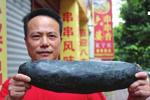 长江边捡到陨石？主人希望被“鉴宝”