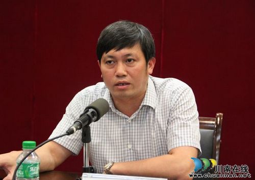 泸县创建义务教育发展基本均衡县工作引向攻坚阶段(图2) 泸县创建义务教育发展基本均衡县工作引向攻坚阶段(图2)