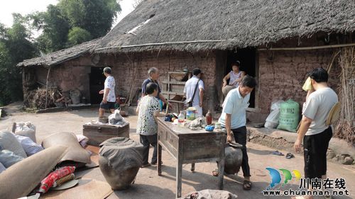 潮河镇：王庄村认真抓好地质灾害户的避险搬迁工作(图1)
