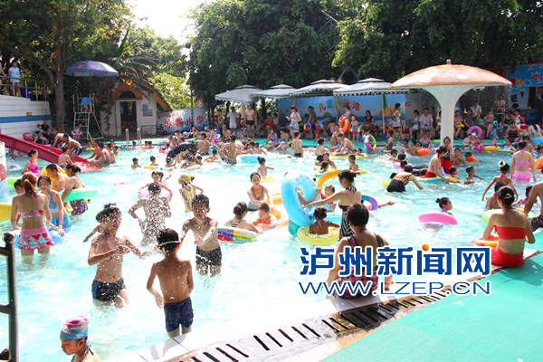 泸州高温持续“烤验” 古蔺昨飙至40.8℃(图1) 泸州高温持续“烤验” 古蔺昨飙至40.8℃(图1)