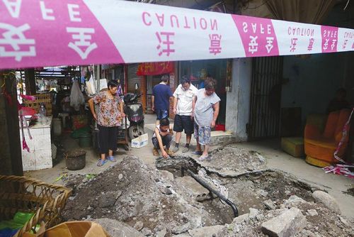 宜宾居民称疑天然气泄漏&nbsp;燃气公司:明天再说(图1)