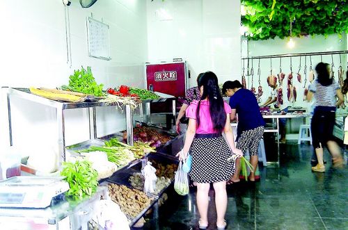 市场·观察宜宾蔬菜专卖店受热捧（图）(图1)