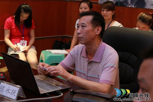 华阳街道:流动党课进企业,非公党建再提升(图3) 华阳街道:流动党课进企业,非公党建再提升(图3)