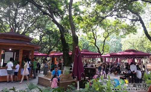 张坝景区对外试营业&nbsp;观光车售货亭正式"上岗"(图1)