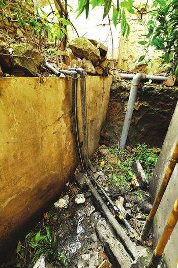 宜宾：二师兄凌晨"越狱"&nbsp;栽在燃气管上(图3)