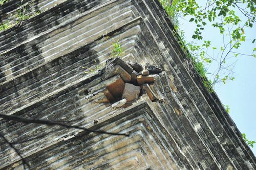 宜宾千年古塔被雷击&nbsp;国家级文物很受伤（图）(图1)