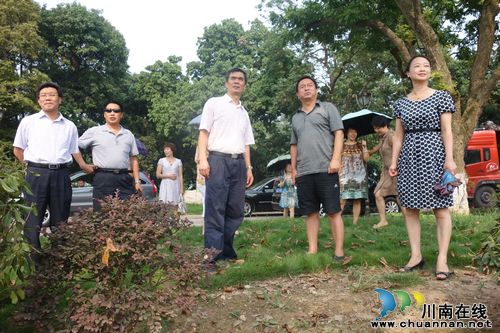 泸州市人大常委会副主任张明到张坝调研景区建设情况(图1)