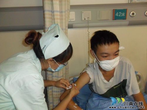 医疗求助这个阳光少年，眼睁睁就要逝去？(图1)