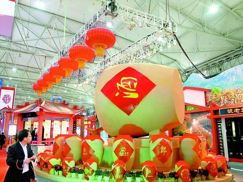 上半年我省酒业收入同比增长8.5%(图1) 上半年我省酒业收入同比增长8.5%(图1)