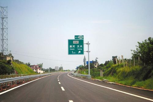 过路费贵&nbsp;运输成本增加跑不跑成自泸很纠结(图2)