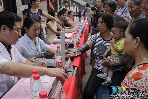 永宁街道:“科普大餐” 送到群众家门口(图1) 永宁街道:“科普大餐” 送到群众家门口(图1)