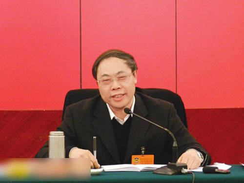 4市书记、市长向世界华商推介川南优势(图1) 4市书记、市长向世界华商推介川南优势(图1)