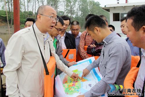 江阳区区委书记朱华到通滩镇调研项目建设(图2) 江阳区区委书记朱华到通滩镇调研项目建设(图2)