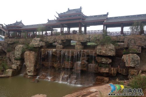 国庆期间 张坝景区"吃行游购娱"旅游功能完善(图3) 国庆期间 张坝景区"吃行游购娱"旅游功能完善(图3)