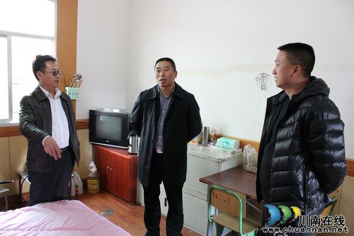 泸县县长率队看望慰问稻城乡城援藏干部人才(图1)