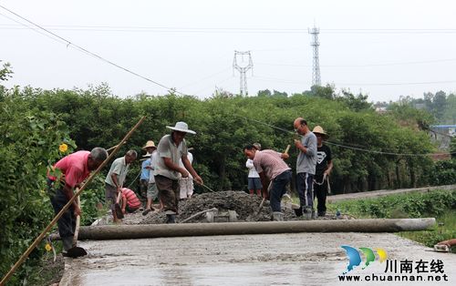 兆雅镇：重点项目全面攻坚破难题(图1)
