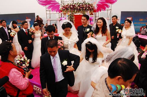 开启酒城婚庆行业先河 泸州首届婚博会今开幕(图10) 开启酒城婚庆行业先河 泸州首届婚博会今开幕(图10)