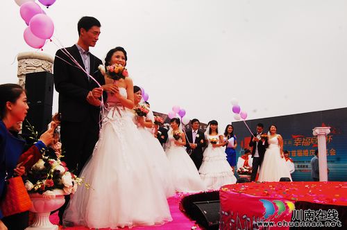 泸州首届婚博会今日盛大开幕(图15) 泸州首届婚博会今日盛大开幕(图15)