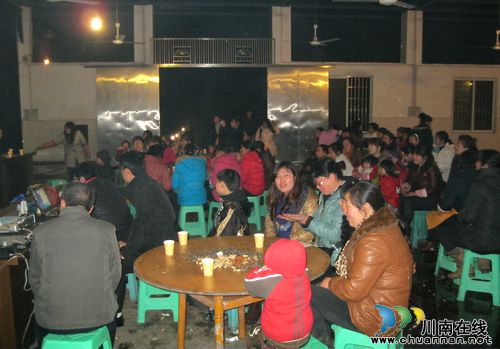 喻寺镇：小小“谈心室”，温暖“众心房”(图1)