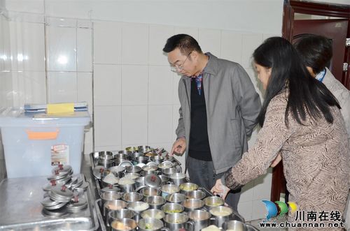 刘涛督查直属学校安全工作(图3)