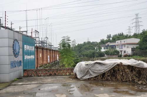 高压线下拆迁起风波(图3)