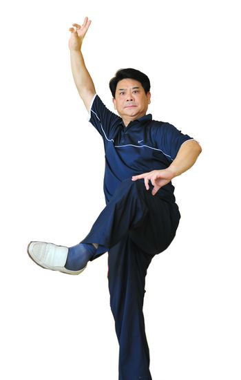 泸州籍戏剧大家余开元 五十载艺海春秋竞风流(图1) 泸州籍戏剧大家余开元 五十载艺海春秋竞风流(图1)