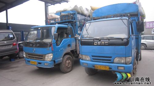 群众举报 泸县警方查获“克隆货车”(图1) 群众举报 泸县警方查获“克隆货车”(图1)