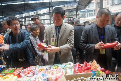 太伏镇：开展食品药品安全大检查(图1)