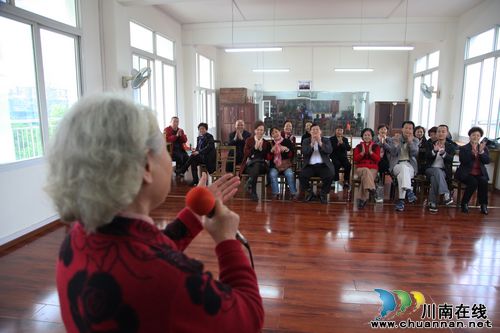 泸州：情系国粹&nbsp;退休老人心里装着“大舞台”(图4)