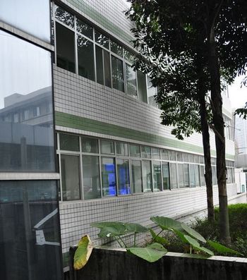 自贡两岁患儿&nbsp;保健院烤箱里等官司结果(图2)