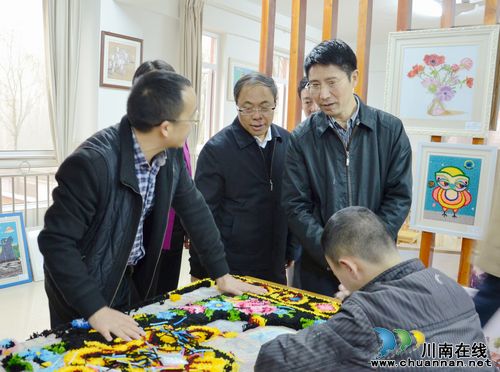 朱世宏:落实三中全会精神&nbsp;实施好教育民生工程(图3)