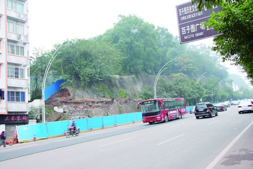 记者提前探访泸州忠山隧道前期工程现场(图1) 记者提前探访泸州忠山隧道前期工程现场(图1)