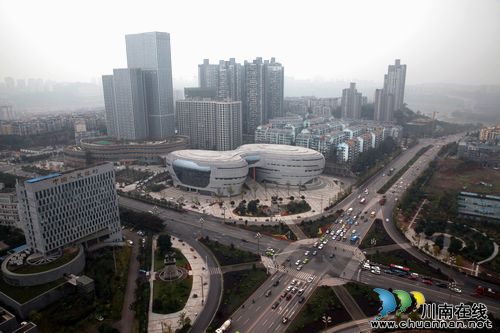 泸州:城市路网搭建商贸物流大通道(图1) 泸州:城市路网搭建商贸物流大通道(图1)