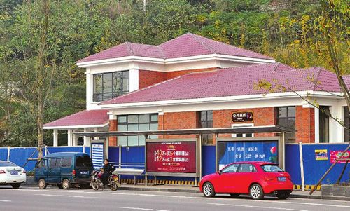 开建一年未开放&nbsp;内江一星级公厕变“茶楼”？(图2)
