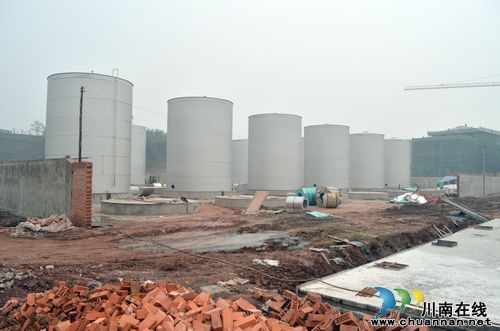 福集镇：推动企业合作做强酒业(图1)