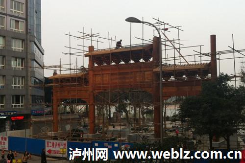泸州“东大门”仿古城楼本月底完工(图1)