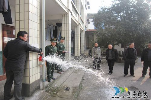 合江县消防、教科部门联合开展学校消防安全隐患整治(图1)