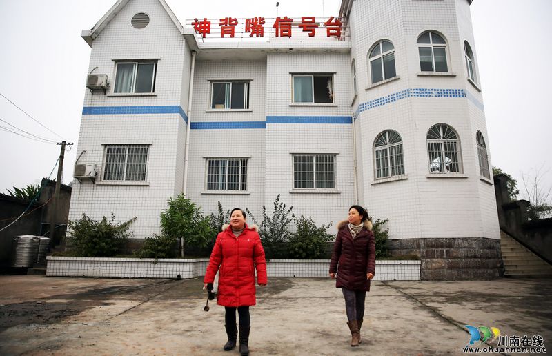 泸州：为船只看清航向&nbsp;他们坚守在长江航道上(图1)