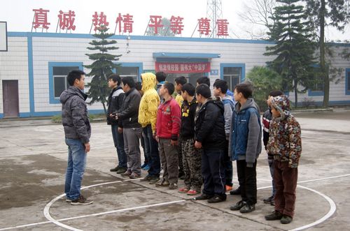 关注自贡36中学生群像：被诱惑迷失的青春(图10)