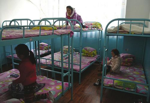 泸州:学生托管变"脱管" 管理办法迟迟没出台(图2) 泸州:学生托管变"脱管" 管理办法迟迟没出台(图2)