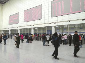 应对春运热门线路&nbsp;泸州加班车到位(图1)