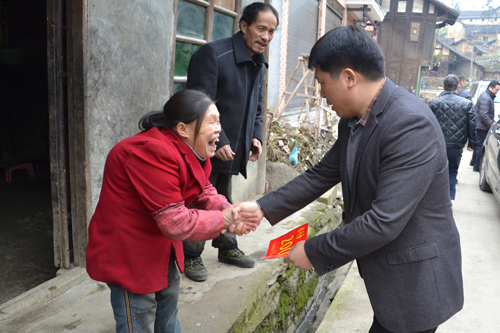 叙永县副县长陈善明赴麻城乡开展走基层慰问活动(图2)