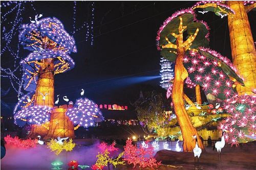 自贡灯会遇瓶颈 拟投10亿建中华彩灯大世界(图1) 自贡灯会遇瓶颈 拟投10亿建中华彩灯大世界(图1)