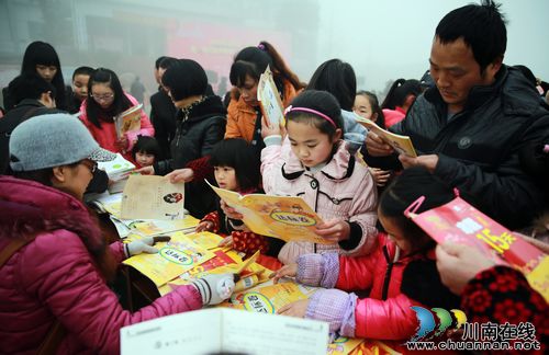 送温暖泸州：新春文化下基层迎新年（图）(图10)