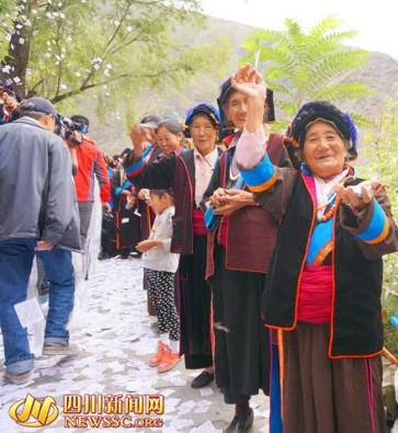 四川各地迎来春节出游小高潮(图1)