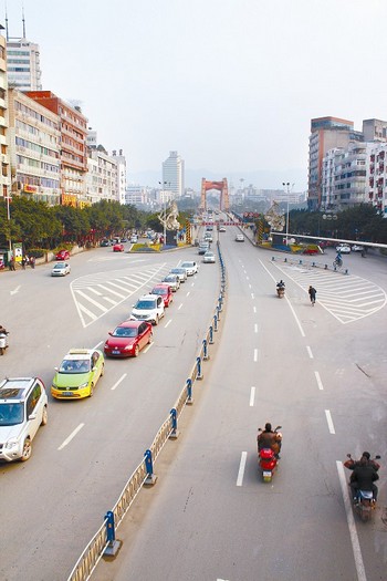 宜宾:街道更名"变"与"便"&nbsp;让道路指向更为明确(图1)