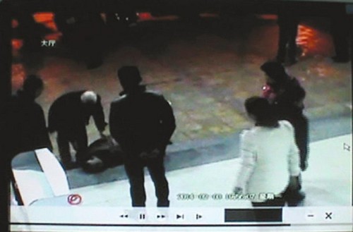 自贡男子与医院护士发生口角&nbsp;倒地身亡
