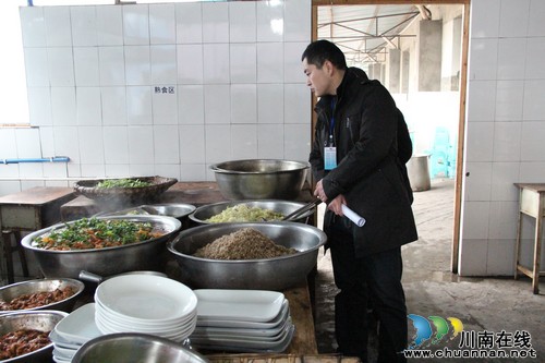 海潮镇：开展学校食品卫生安全检查&nbsp;确保饮食安全