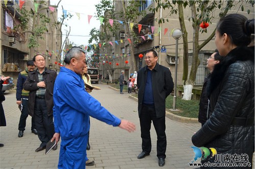 全国安全社区成都支持中心到华阳街道调研安全工作(图2) 全国安全社区成都支持中心到华阳街道调研安全工作(图2)