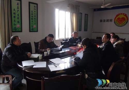 华阳街道:推动信访稳定工作再上新台阶(图1) 华阳街道:推动信访稳定工作再上新台阶(图1)